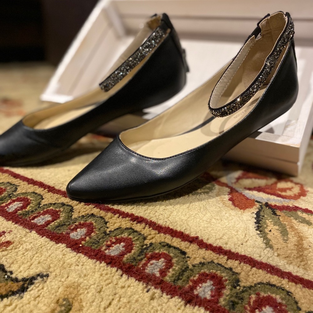 BCBG BLACK Ballet ankle strap shoes
